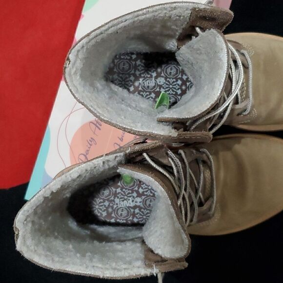 Timberland Boots in 2 Toned Brown Suede Size 7 - Picture 6 of 14